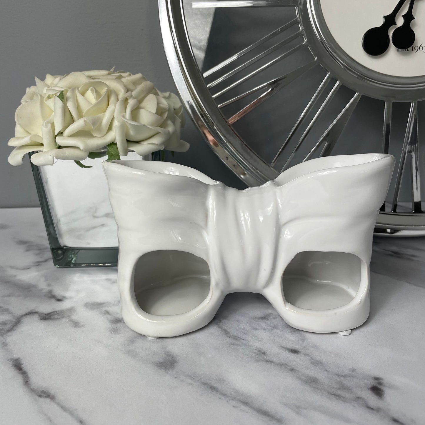 Double Bow Ceramic Wax/Oil Burner - White